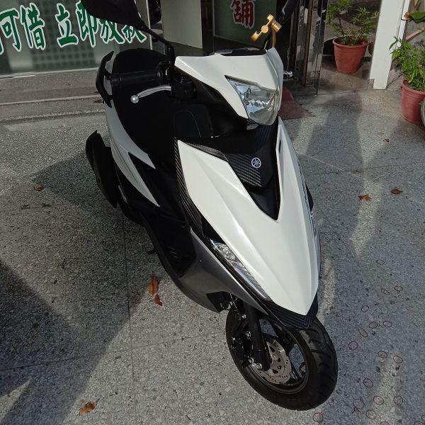 雲林流當機車拍賣 2021 YAMAHA 山葉 RS NEO 125 好騎代步車 喜歡價可議 UG001